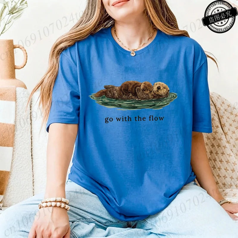 Go with The Flow Shirt,Cute Otter Print Women's T-Shirts,Sea Otter Lover Gift,Vintage Nature Graphic T-shirt,Ocean Life Tees