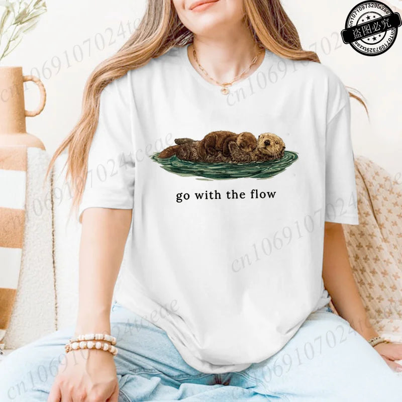 Go with The Flow Shirt,Cute Otter Print Women's T-Shirts,Sea Otter Lover Gift,Vintage Nature Graphic T-shirt,Ocean Life Tees